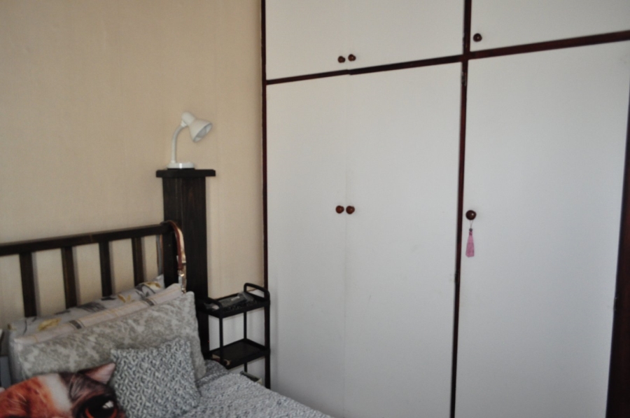 6 Bedroom Property for Sale in Wavecrest Eastern Cape